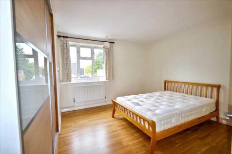 Carlton Road, Chiswick, Chiswick photo 3