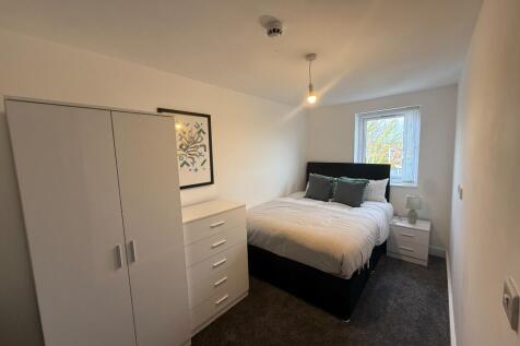 Liverpool Road, Manchester, Greater Manchester, M30 photo 3