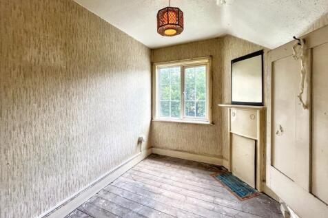 79 Valley Road, Streatham, London SW16 2XL