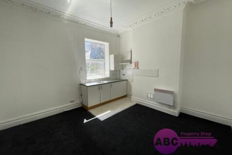 East Parade, Rhyl, North Wales, LL18 3AL photo 3