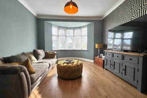 Living Room.jpg