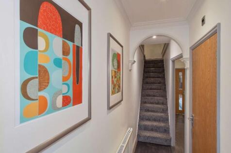 11 Entrance hallway IMG_0858.jpg