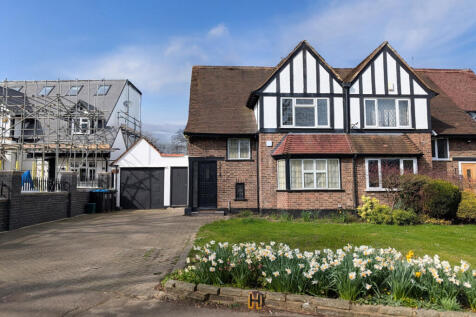 3 Bed Semi-Detached with Additional Self-Containe