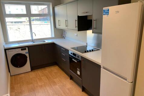 Flat 3, Wheel House, Train Lane, Pickering, North Yorkshire, YO18 8EL photo 4