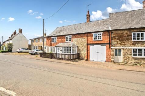 Horseshoe Cottage, 17 Greenside, Wappenham