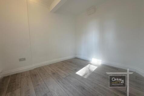 |Ref: R152319|, Dale Road, Southampton, SO16 6QJ photo 5