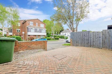 Driveway/Parking