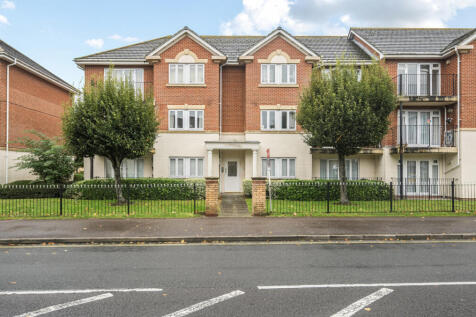 Lee-on-the-solent, PO12 - property photo