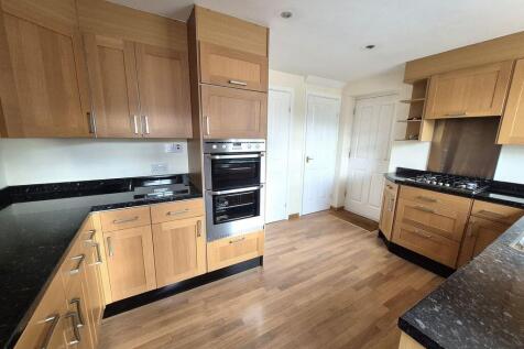 Rischale Way, Rushall, Walsall WS4 1EZ photo 3