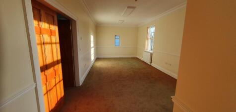 Office to rent Image 3