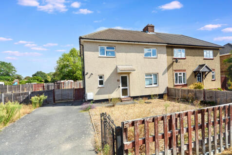 16 Arlesey Road, Stotfold, Hitchin, SG5 4HB