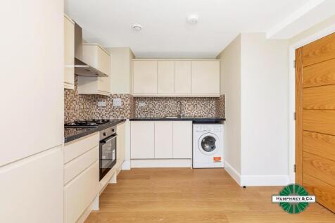 New Build 1 Bed Flat in popular all new 'Shannon C