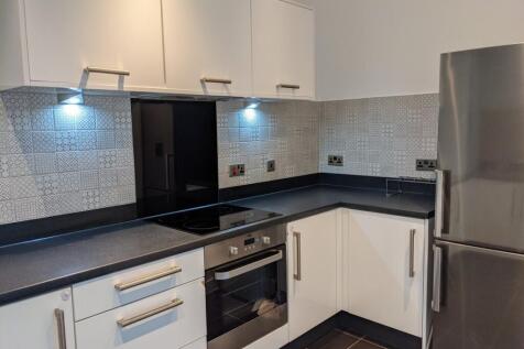 Sporton Court, Enfield photo 5
