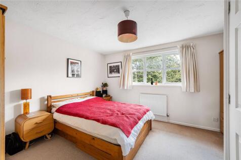Clarendon Close, London, E9 photo 4