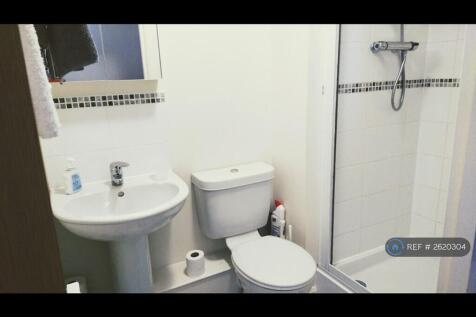 En Suite Shower Room And Toilet