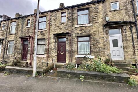 Bradford, BD12 - property photo