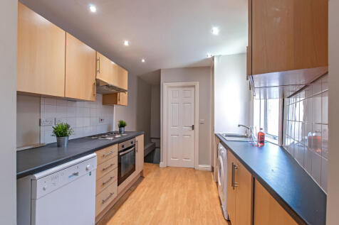 31 Brentwood Avenue , Jesmond photo 3