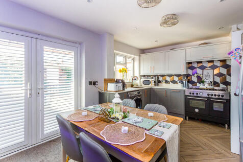 Kitchen/Dining Ro...