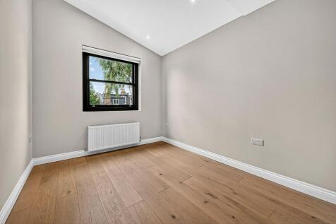 Rear Bedroom