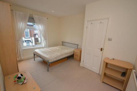 Western Mount, Lower Wortley, Leeds, LS12 photo 4