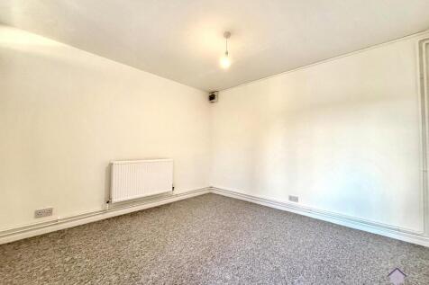 Victoria Road, Woolston SO19 9DY photo 3