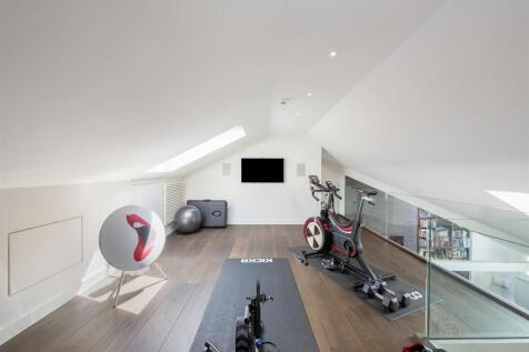 75 Cheyne Court Lo-29.jpg