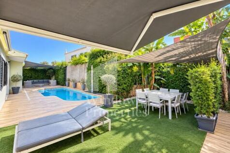 Outdoor Area - Swimming Pool