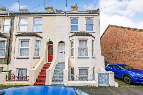 45 Bradstone Avenue, Folkestone, Kent, CT19 5AG