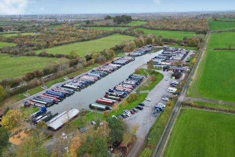 Crick Marina