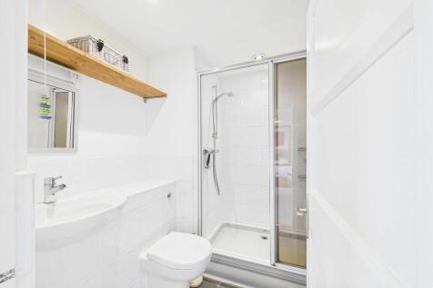 Downstairs Shower...