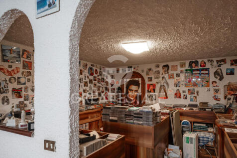 Interno