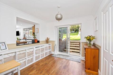 Ring Road, 5-021.JPG