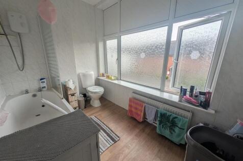 Bathroom.jpeg