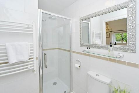 Bedroom one en-suite shower room