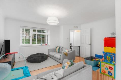 46 Kingfisher Drive, Banbury-8.jpg