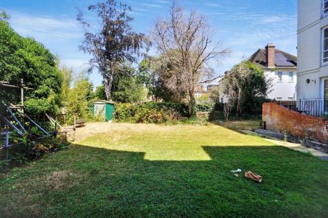 Flat 1, 21 Streatham Common North, Streatham, SW16 3HJ