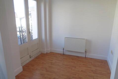 Cobham Road, Westcliff On Sea photo 4