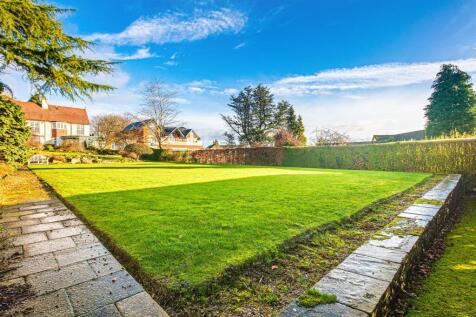 6 bed, 3 bath Detached in Sheffield - Photo 34