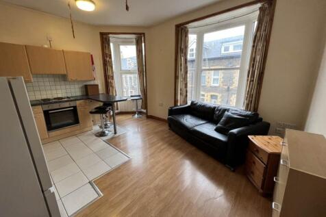 Kitchen/Living Area