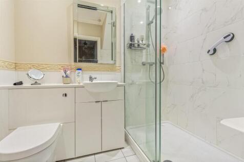 5 Parklands Ave New-011.JPG