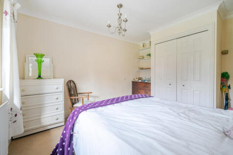 1354929-10-68c94c...