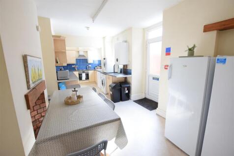 27/28 - West Parade - Student House photo 4