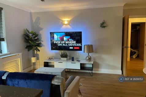 Living Room - Staged For Airbnb In 2023