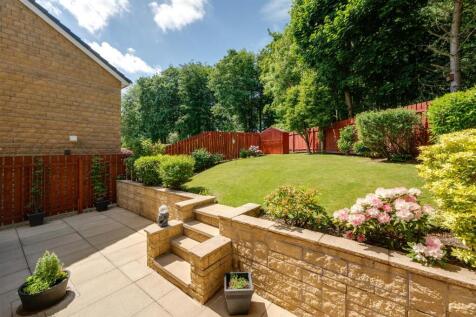 19 Sunningdale Croft-23.jpg