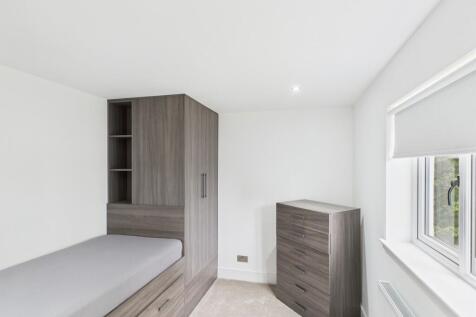 CAM05526G0-PR0028...