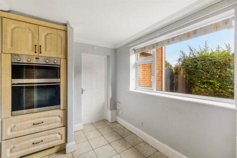 338 Cricklewood (Kirton End)-20.jpg