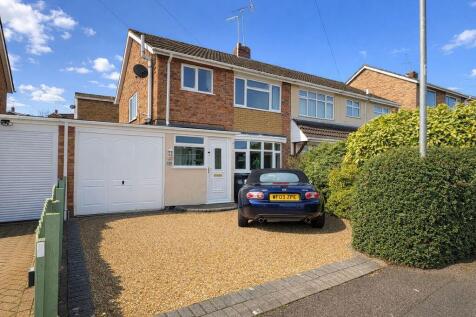 Burntwood, WS7 - property photo