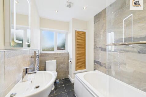 CAM02899G0-PR0064...