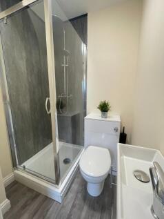 Room 3  (Maisonette) Derrington Avenue, Crewe, CW2 photo 5