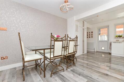 Kitchen / Living Room